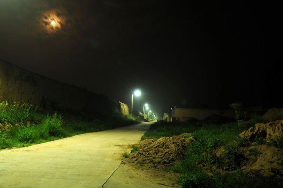 美丽乡村夜景——澄城县安里镇东富庄村