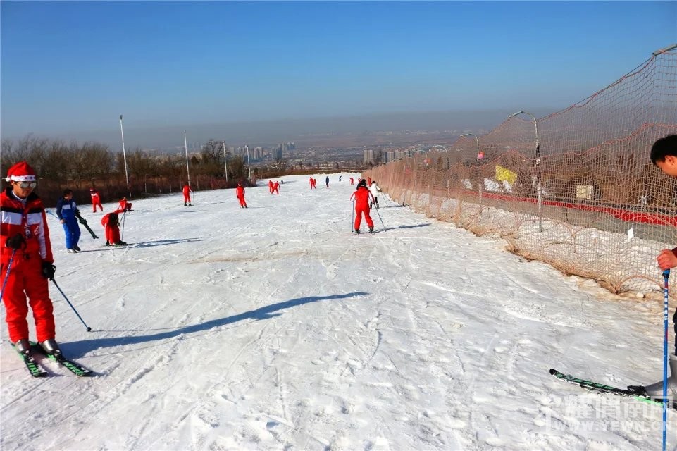 渭南必捷滑雪场元旦活动出炉 夜场开放价格更划算!