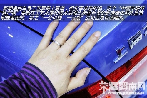 1910989_022_thumb.jpg