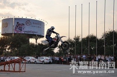 DSC_0074_��Ŀѹ��.JPG