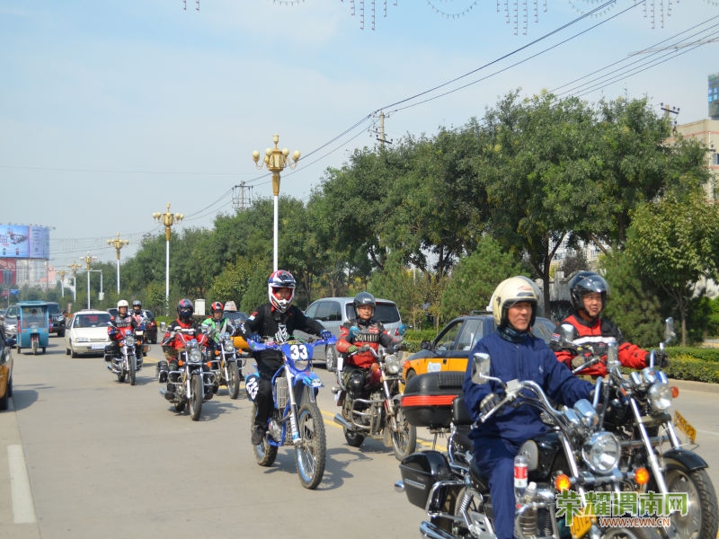 16qq415793571.jpg