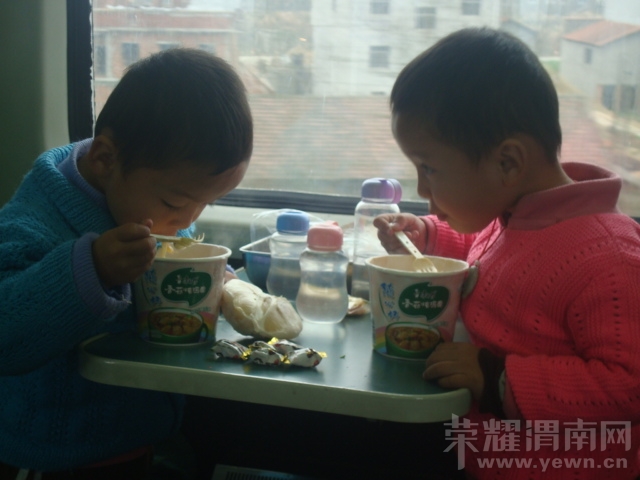 9qq415793571.jpg