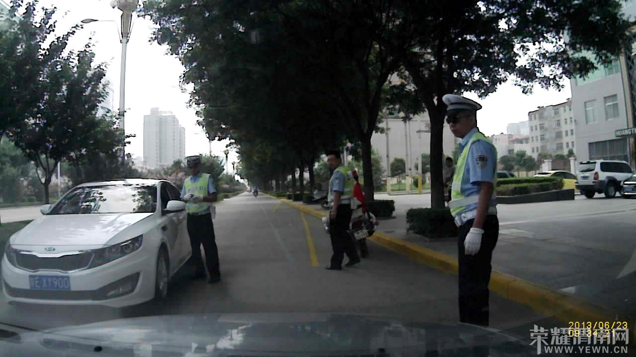 PICT0325[00_01_40][20130623-111451-3].JPG