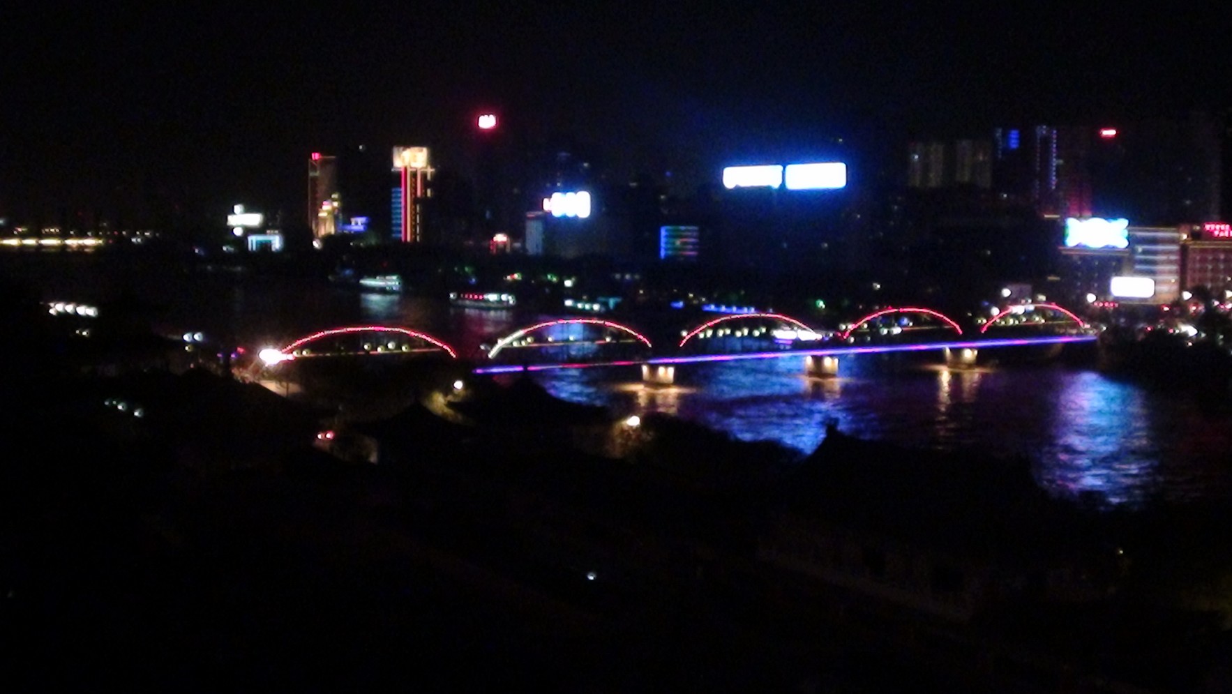DSC02220_��Ŀѹ��.JPG