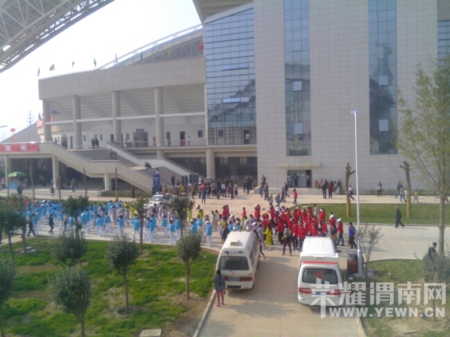 145656zqaauepeqxqzph33.jpg