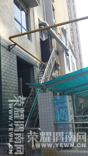 112425xyscyzc97mfwdqsm.jpg