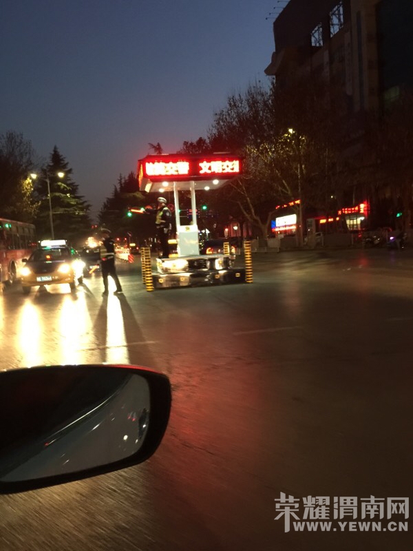 ����·ǰ��·ʮ�ֽ���ͤ��סֱ�к���ת���ߡ���