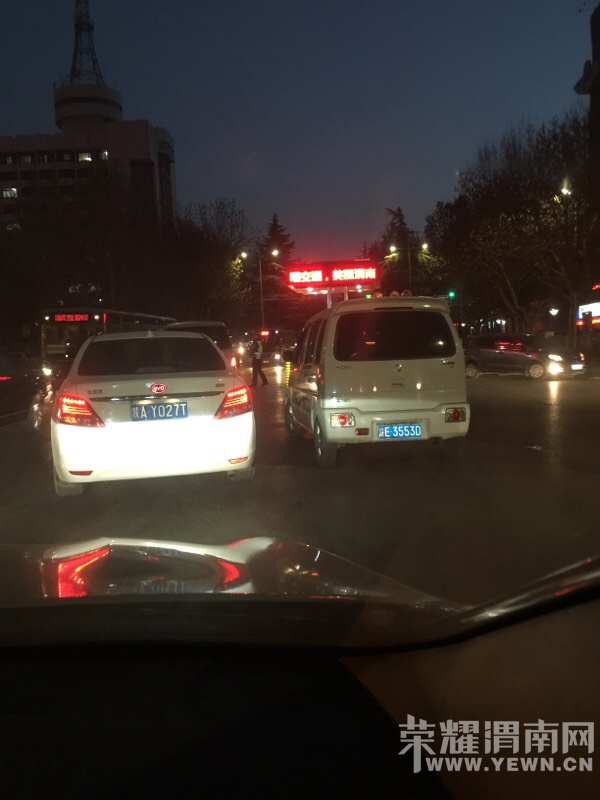 ����·ǰ��·ʮ�ֽ���ͤ��סֱ�к���ת���ߡ���