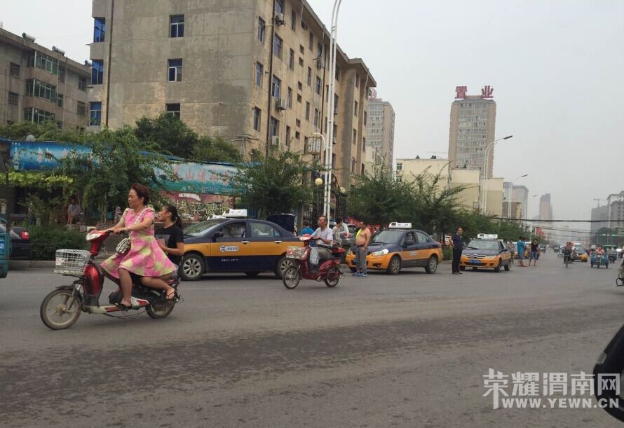 μ������·���⳵���ڰչ�  �����ֳ�ɶ��~