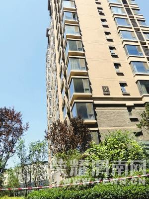 Ů�ӱ�5���´�Ů����8¥���� ������������й�