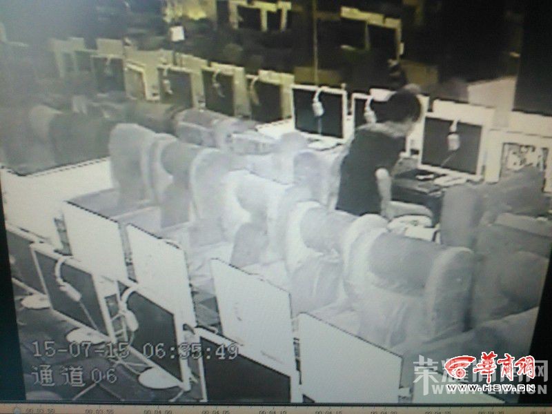 �ѳ����ӳ����������˽����� ���˾�͵�ֻ���Ǯ