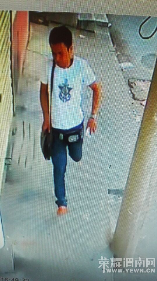 ����·��ӢСѧ��͵����С͵�����Ƭ