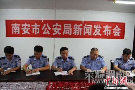 ����С��һ��������5�� ��ȡ���30����