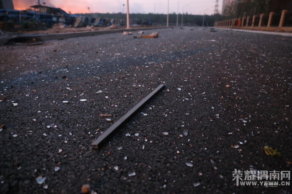 ����������һ��ͷ��ҹͻ����ը ����17������