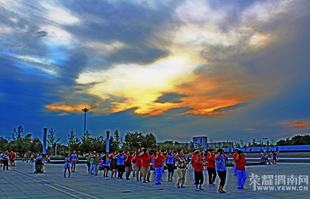 �����ڹ�԰�͹㳡��������뽡��