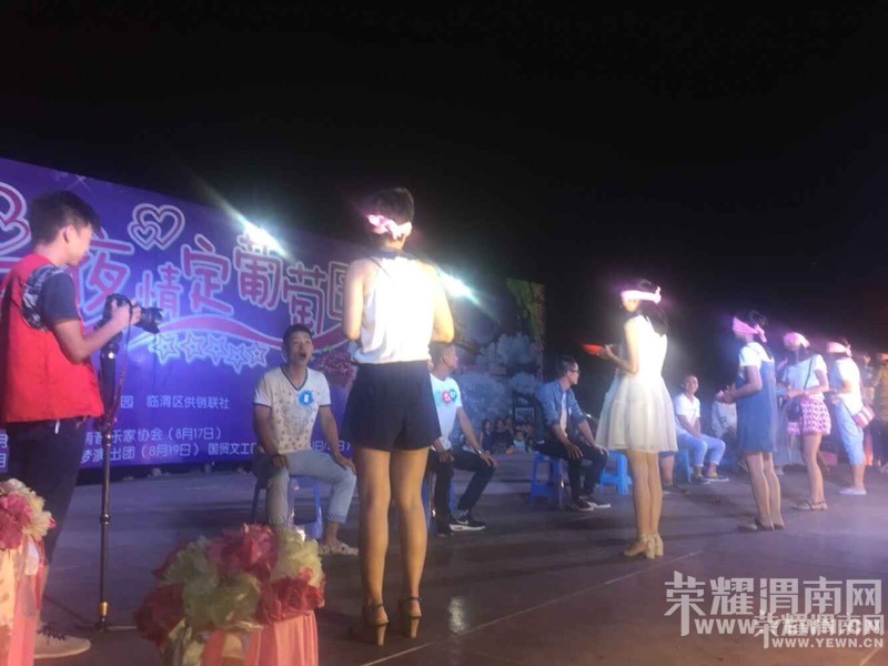 103416aztwn14khn1pm905.jpg