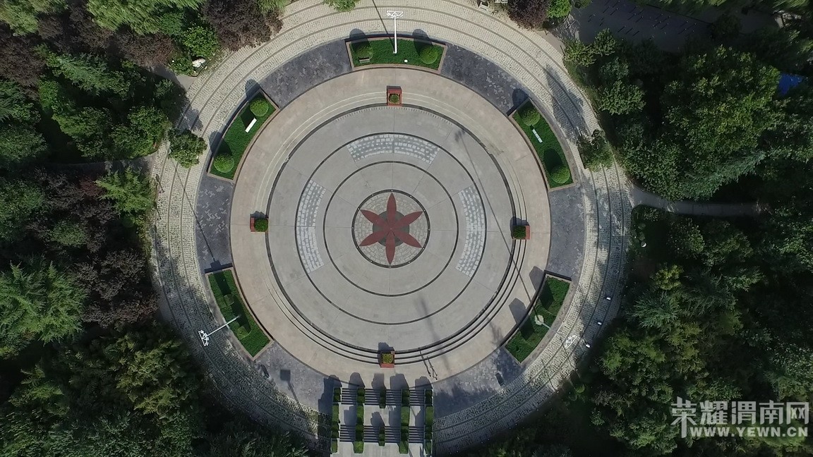 ����²������ĵĴ𰸱��³����ˣ��Ǿ͹���������ͼ��