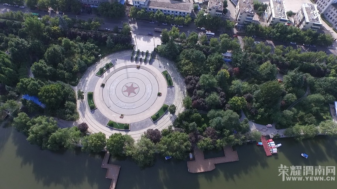 ����²������ĵĴ𰸱��³����ˣ��Ǿ͹���������ͼ��