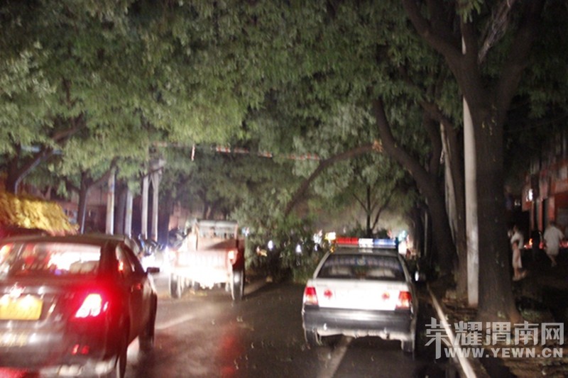 ����������μ������ ��վ��·��������һ�أ���ͨ����ӵ�£�