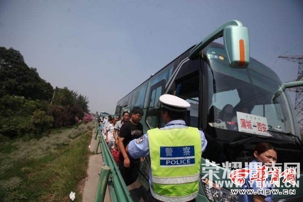 ��������8����ײ μ�����ճ���2����