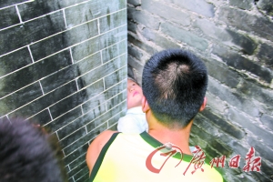 10����ͯͷ��ǽ�� �����ſ�שǽ����ȳ�(ͼ)