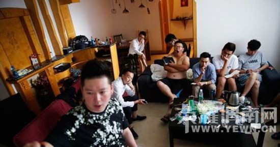 ��ý:�ڵ�ʣ�б���ѧ׷Ů�ؼ� 7��ѧ��7000(ͼ)