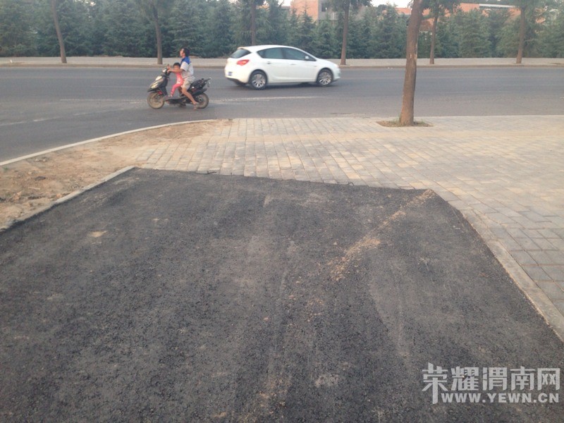 ���г����ϵ�̨�� ˬ�ø��Ƕ�����ˤ�˸������