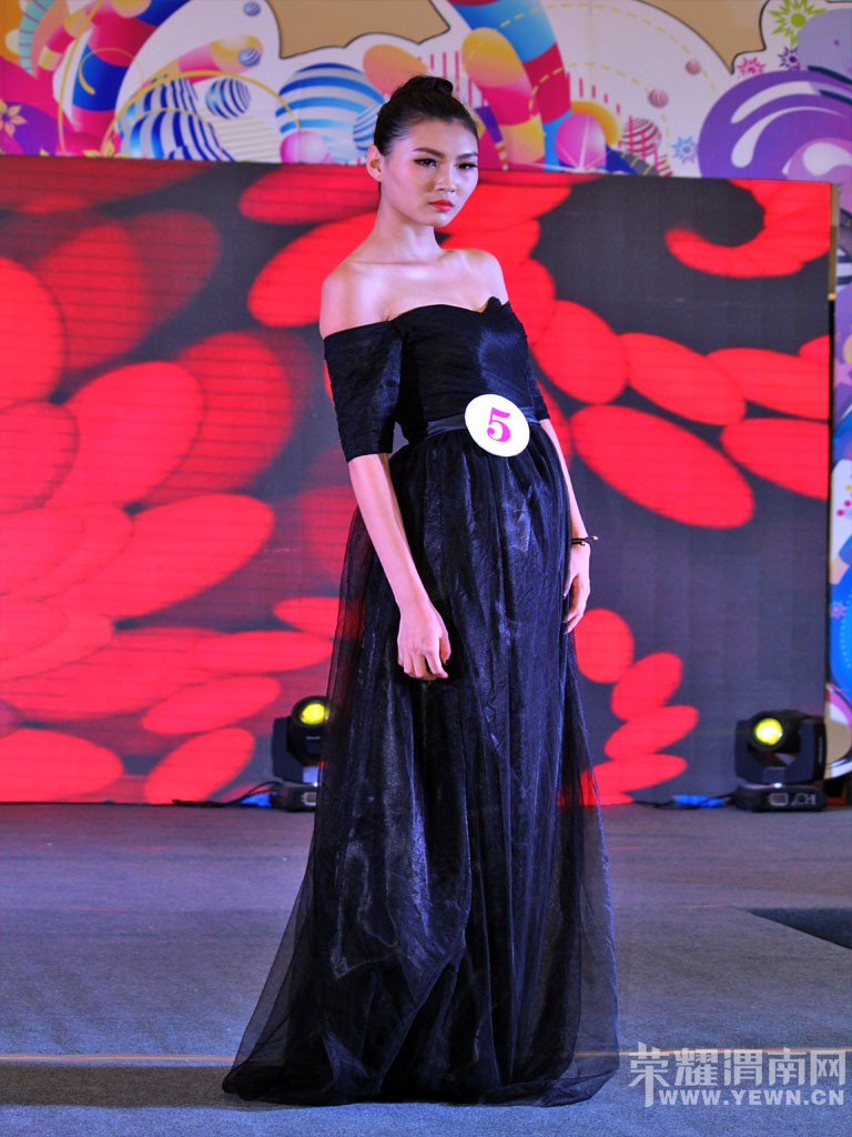 2015�������Ϲ�С��ѡ�������й����������������ܾ�����Ӱ