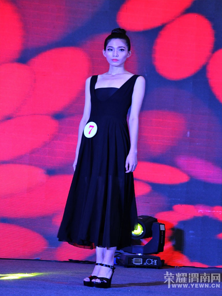 2015�������Ϲ�С��ѡ�������й����������������ܾ�����Ӱ