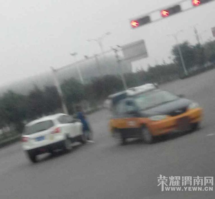 һ����ľ���μ��·duang��duang��duang---------ײ�ˣ�