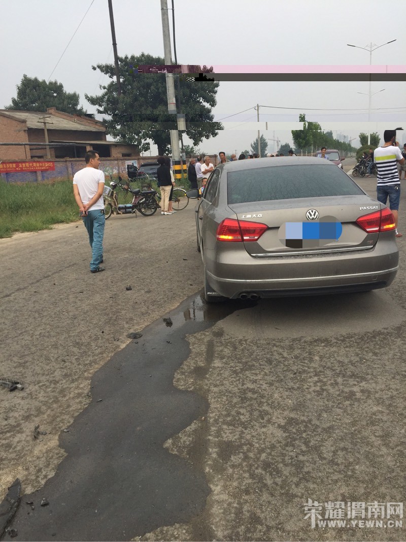 �ֿ�~���¹㳡�ſڱ�ʱ�ݿ������������ײ�ˣ���ȫ���Ҷ�������~��δ���������