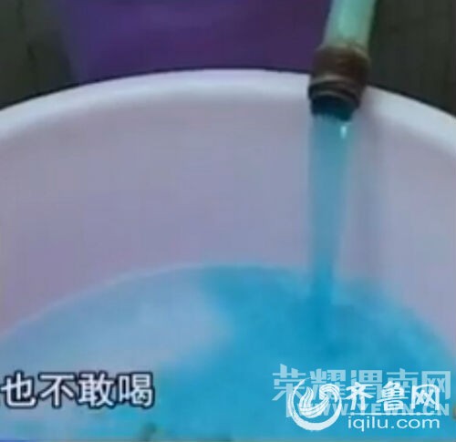 ɽ��һ��ׯ����ˮ����ɫ ���񲻸Һ�"̸ˮɫ��"