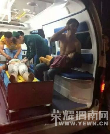 ����һ��ͨ���жӳ��ƺ�ݳ� ��ײ�������ݱ�ץ