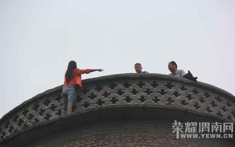 �����ʦ���ѳ�����������¥�أ����þ��������ˣ�