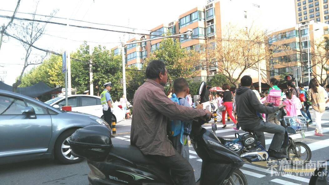 ��μ������������,лл���ǵ�ĬĬ����������~