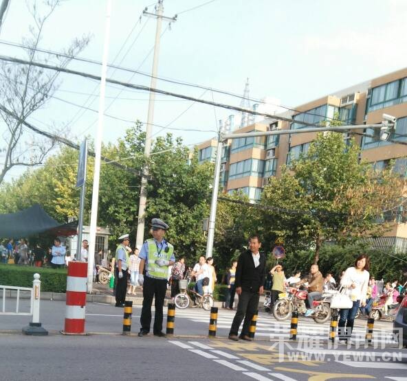 ��μ������������,лл���ǵ�ĬĬ����������~