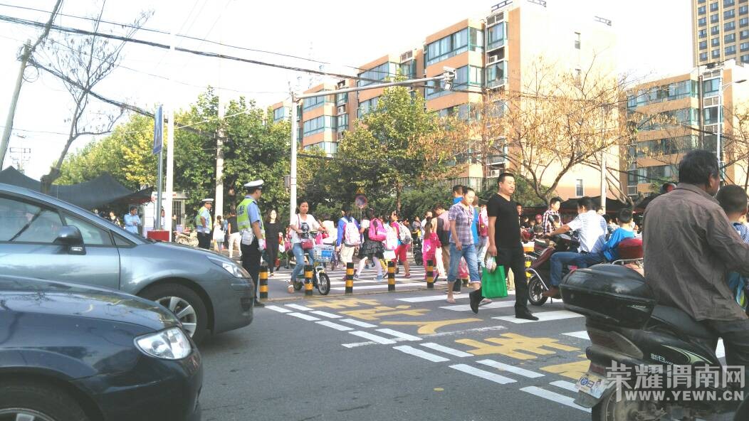 ��μ������������,лл���ǵ�ĬĬ����������~