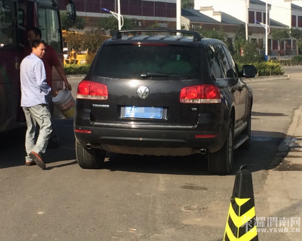 �����п���û���鳵 ����龹��Ǯ�󽻾�����