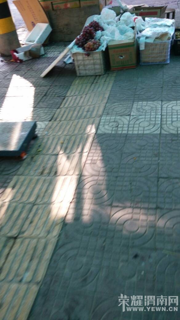 ����·ˮ��̯ռ��ä�˵��ڵ�̯��Ӱ�����ݣ��谭����ͬ�У��ùܹ��ˣ�