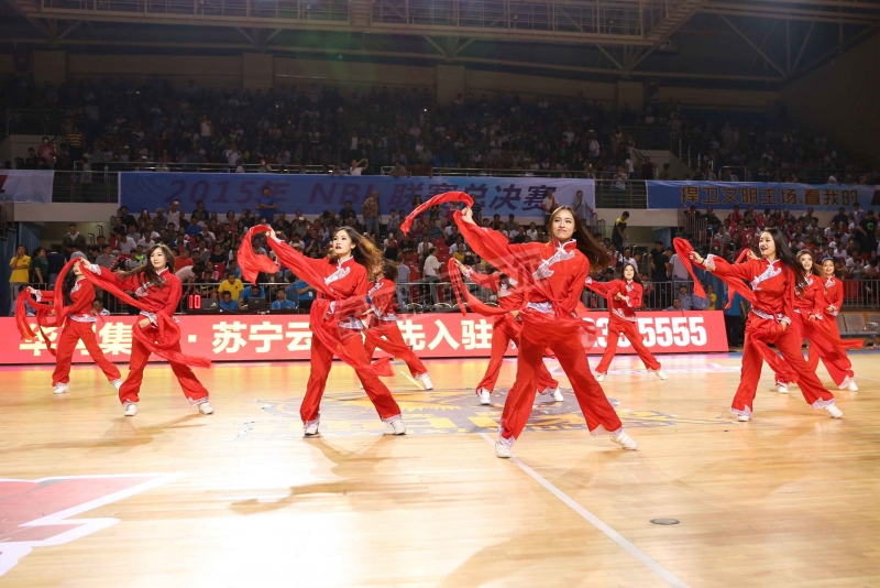 �����ǹھ����Ŵ�����3��1��΢�Ƕ�NBL��������˲��+�佱������