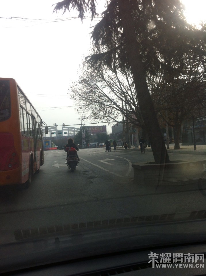093911aoiyyzii00848il0.jpg