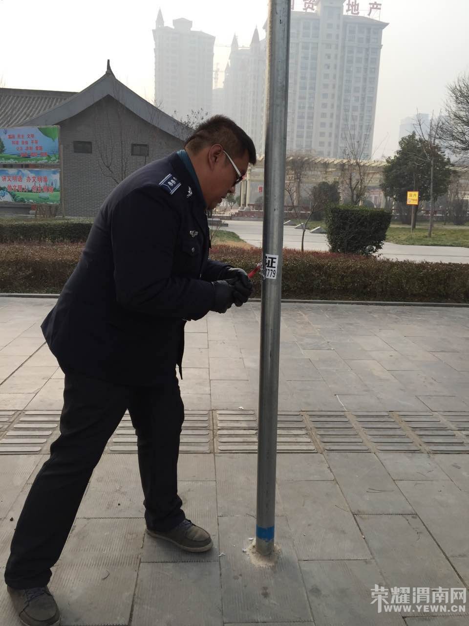 Ұ����ҵ�ߣ����뿪μ�ϣ�������μ�ϲ���ӭ���ǣ�����