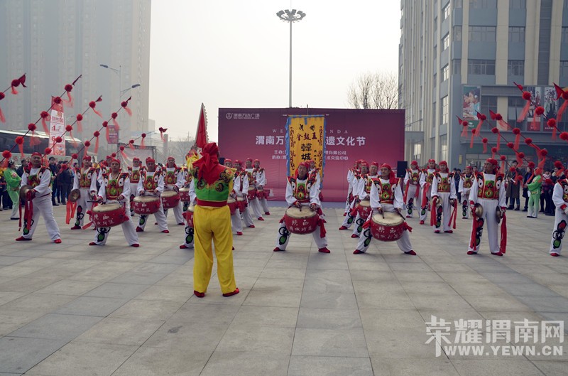 μ���׽�����Ļ��ڣ���μ�����㳡��ʼඣ�