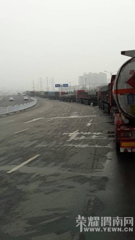 μ�ϸ�����ڣ��㿴�����³���ɶ�����ˣ����ǿɱ�~