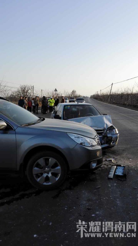 �����һ�����԰�ˮ����һ�ߵı���