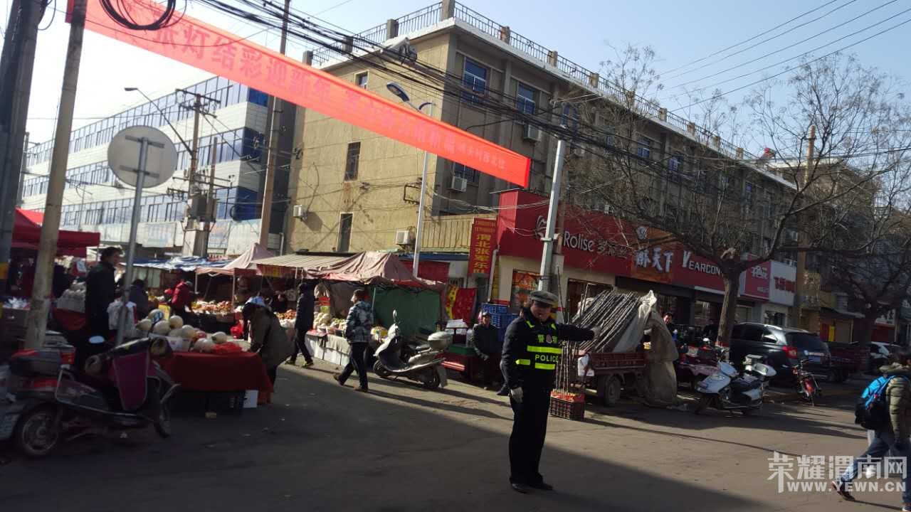 �����һ�����԰�ˮ����һ�ߵı���