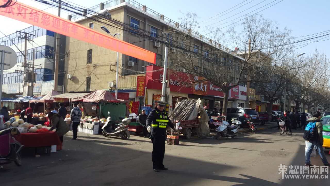 �����һ�����԰�ˮ����һ�ߵı���