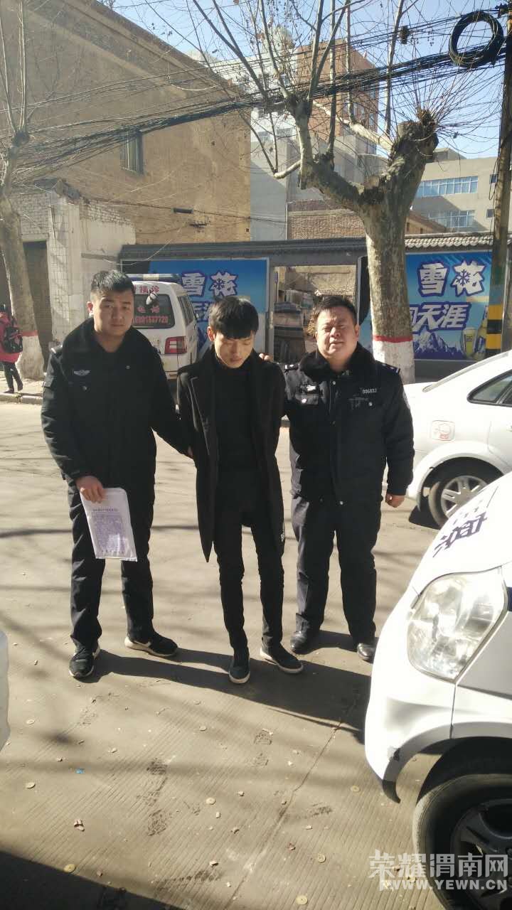 �����һ�����԰�ˮ����һ�ߵı���