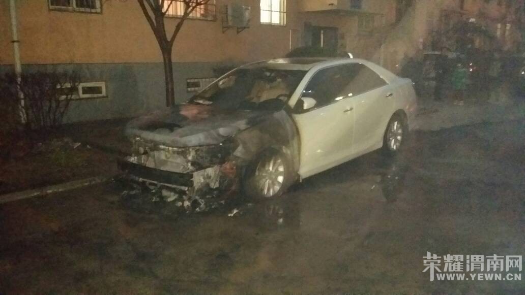 ����С��һ��С�γ��Ż��ˣ�����ԭ������