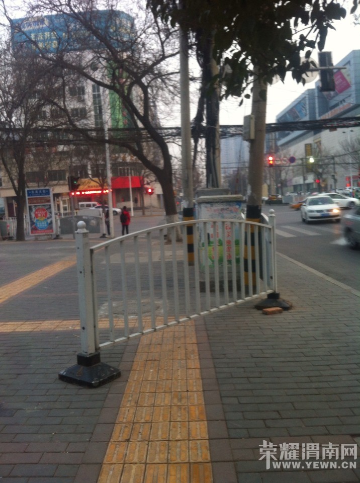 ��һ·�붫����һ��ä���ϵġ���·����~